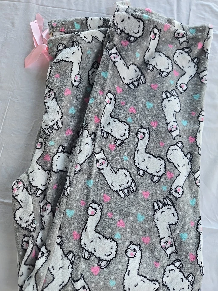 Pantalones de Dormir Gris Estampado Llama con Corazones Rosados 1X(16)18) Nuevos... Foto 4 de 4