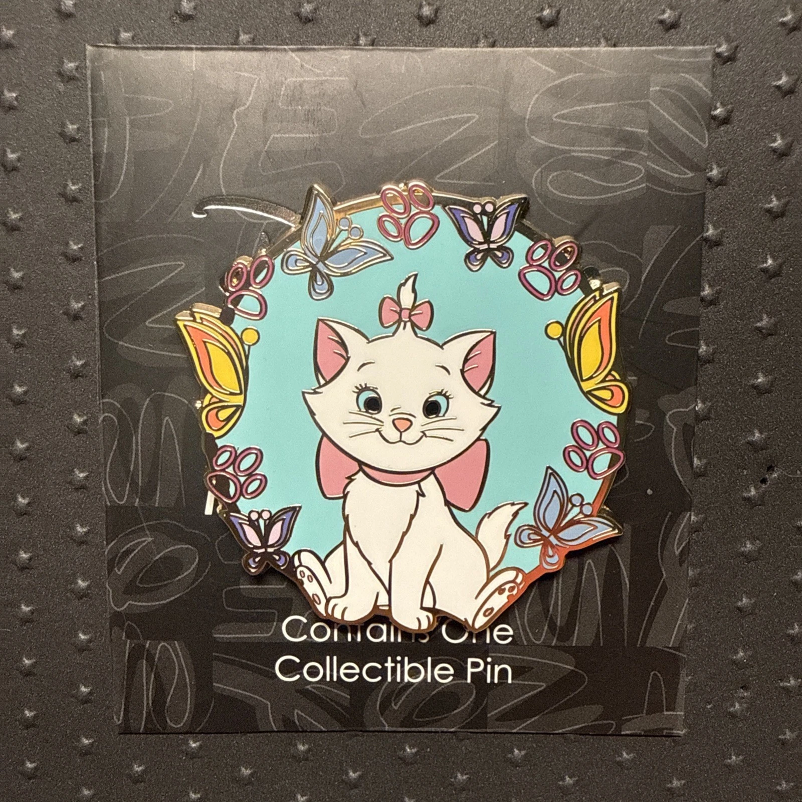 Disney Pink A La Mode Cats Meowgical Moments Pin - Aristocats Marie