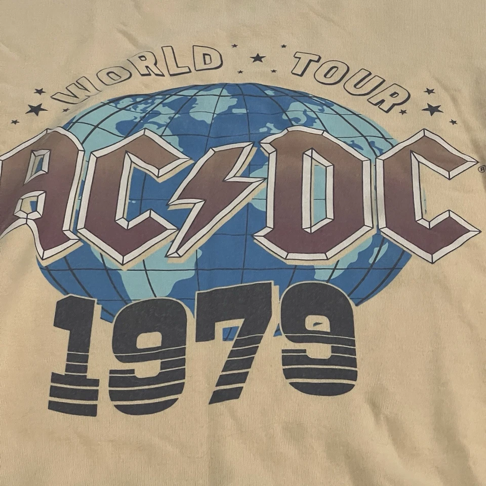 Sudadera AC/DC Mostaza Manga Larga Pullover 1979 Gira Mundial Banda Reimpresión Pequeña Foto 2 de 4
