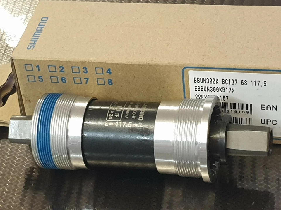 Shimano BB-UN300 Bottom Bracket Square Taper Cartridge 68×117.5mm MTB Bicycle - Image 3 of 3