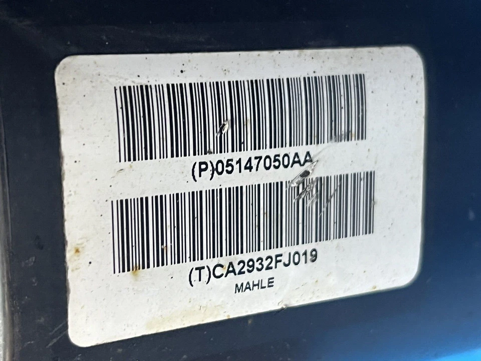 2013-2014 DODGE AVENGER 3.6L VASILHA DE CARVÃO VAPOR COMBUSTÍVEL FABRICANTE DE EQUIPAMENTO ORIGINAL 5147050AA - Imagem 3 de 4
