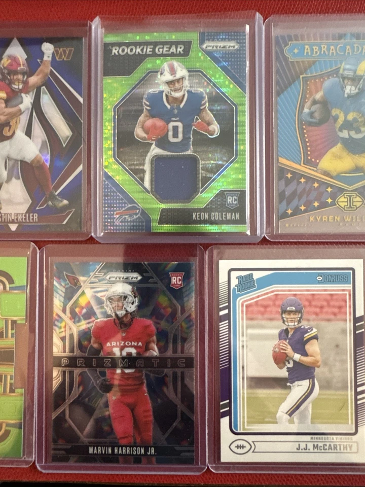Box of miscellaneous football & baseball cards.  Prizm, Optic, Mosaic. - Image 2 of 4