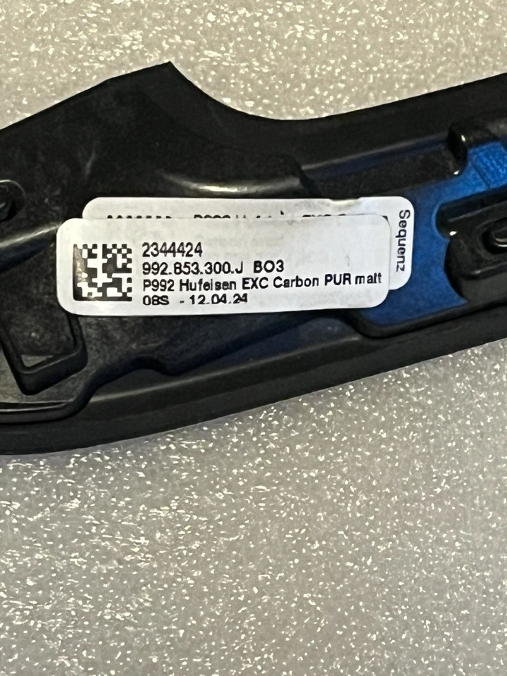 PORSCHE 992 CENTRE CONSOLE TRIM COVER CARBON 992853300JBO3 Good Condition - Bild 3 von 4