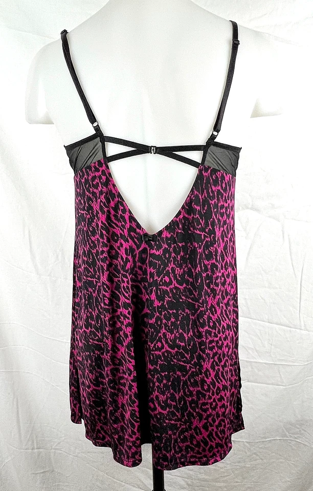 Camisón corto de leopardo rosa y negro Betsey Johnson L Foto 3 de 3