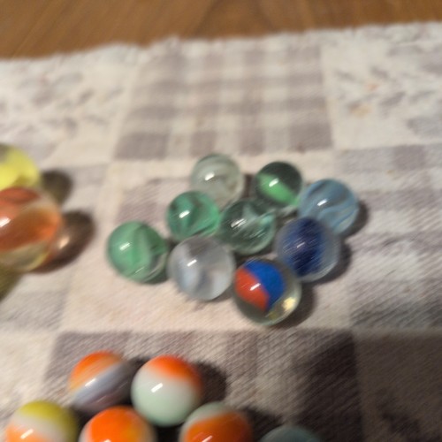 Lot Of Vintage 91 Marbles 1970s - Bild 4 von 18