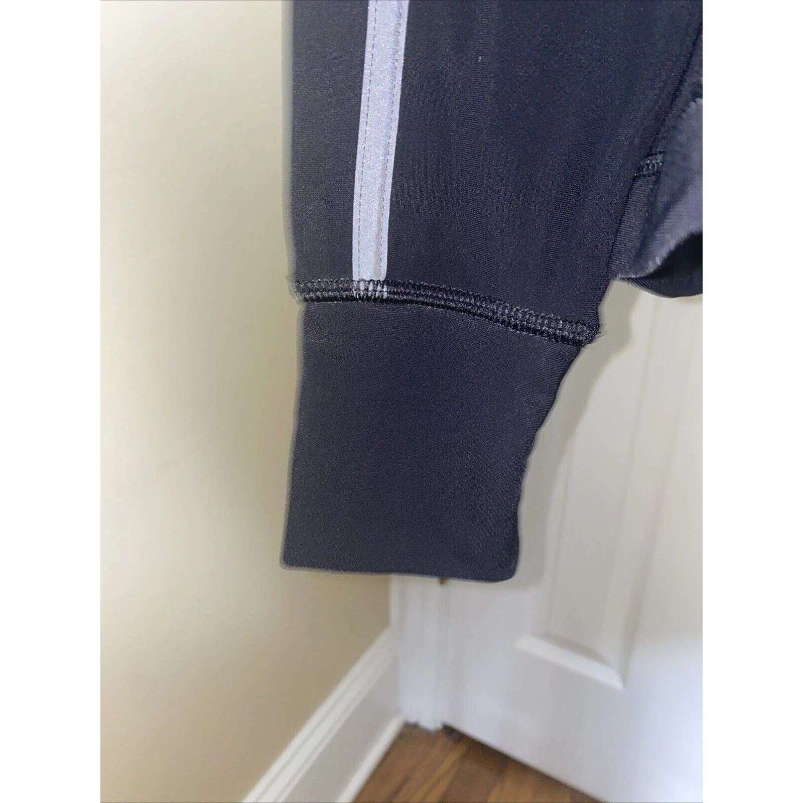 sweaty-betty stretch pullover 1/4 zip outdoor run shirt