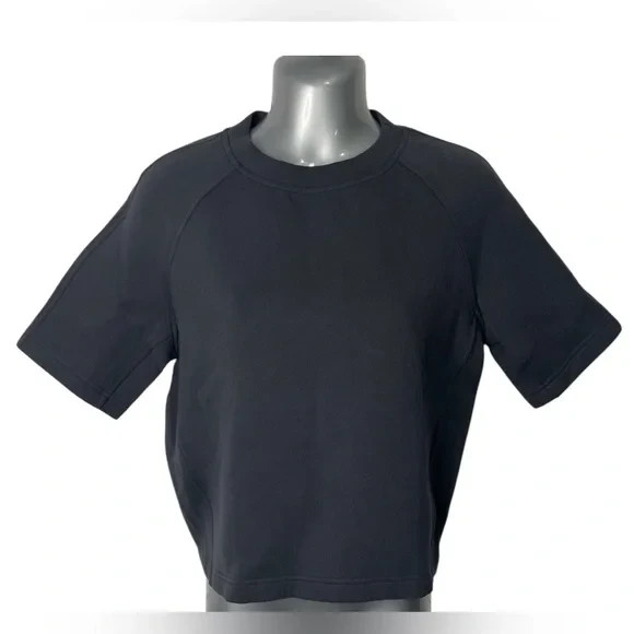 Lululemon NTS Crop Top Short Sleeve Black Blouse Casual Women's - Size 4 New