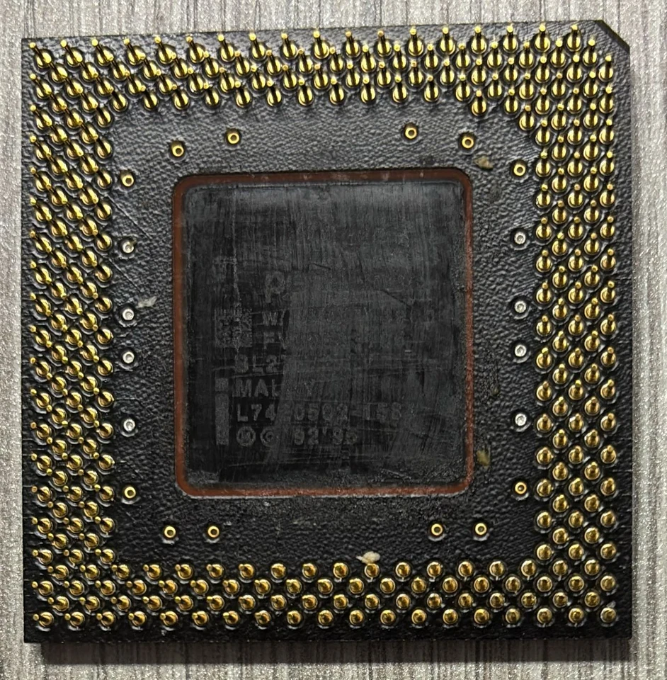 CPU Intel Pentium MMX 166Mhz FV80503166 SL27H Socket 7 - Immagine 2 di 3