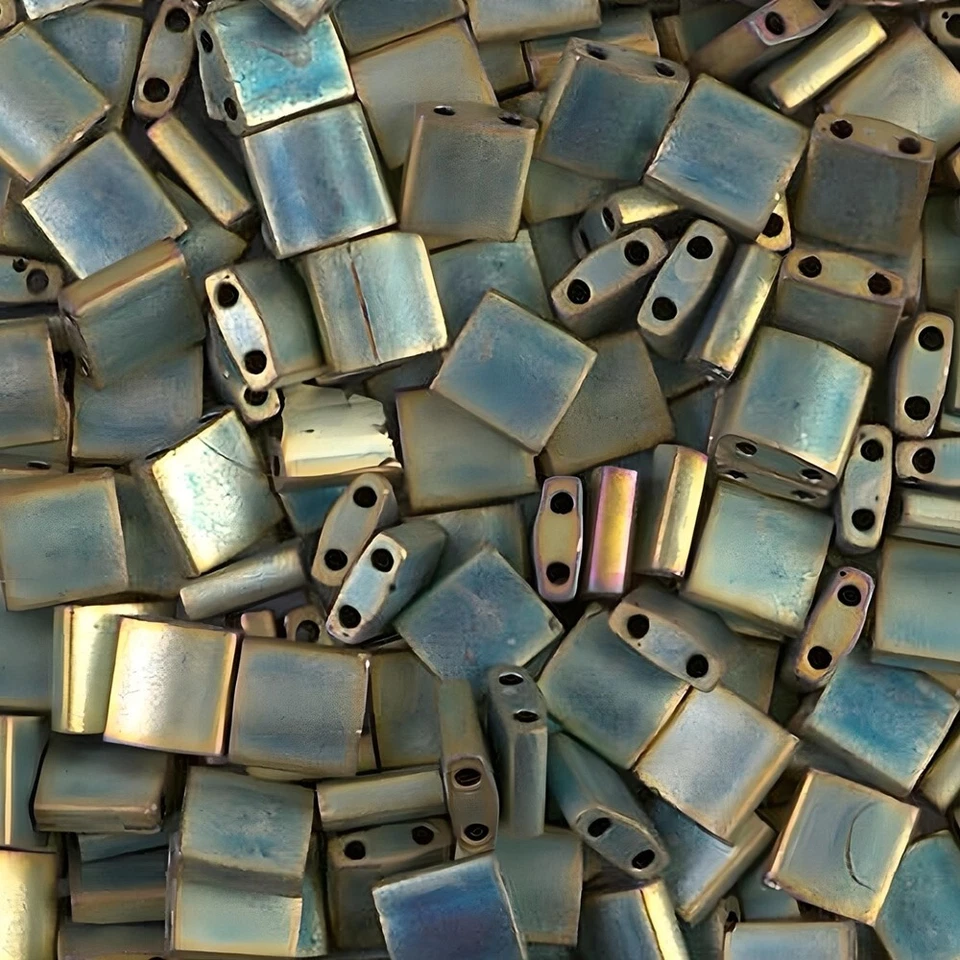 Miyuki Tila 2-Hole Square Beads 5mm Matte Metallic Green Patina Iris MBTL-2008 - Image 3 of 3