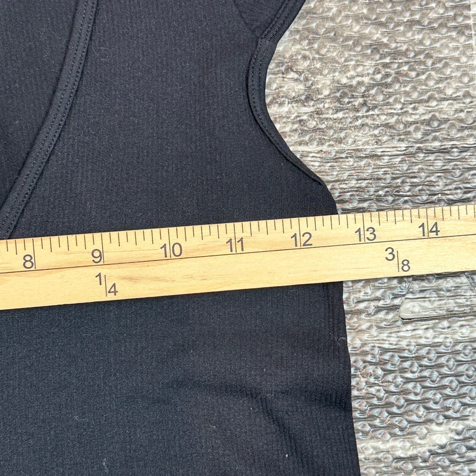 Camiseta corta Dynamic para mujer talla única OS negra con cuello profundo de punto acanalado manga gorra Foto 4 de 4