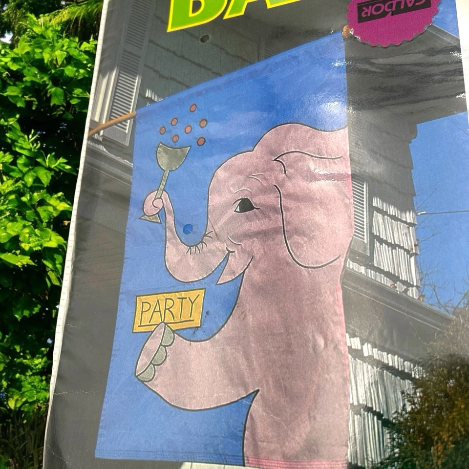 Party Banner Elephant C.R. Seasons 28x40 重型缝制双旗 — 第 2/4 张图片