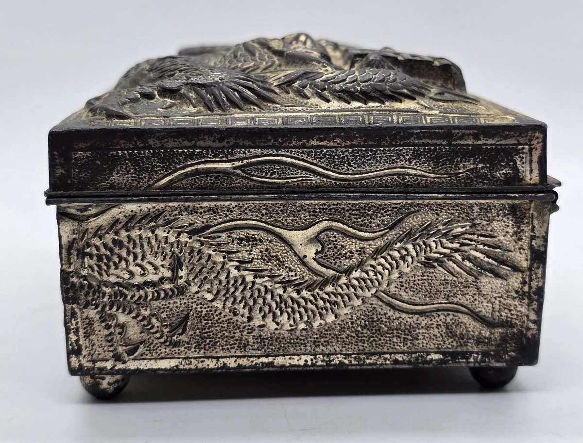 古い葵口銅皿　龍　虎　彫り　銘文有り　唐物　中国？ 古い葵口銅皿 龍 虎 彫り 銘文有り 唐物 中国？