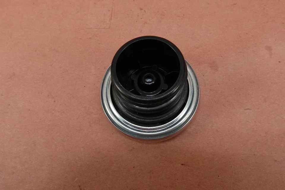 Крышка топливного бака 2011-2015 Harley-Davidson Forty Eight XL1200X XL1200 - Изображение 4 из 4