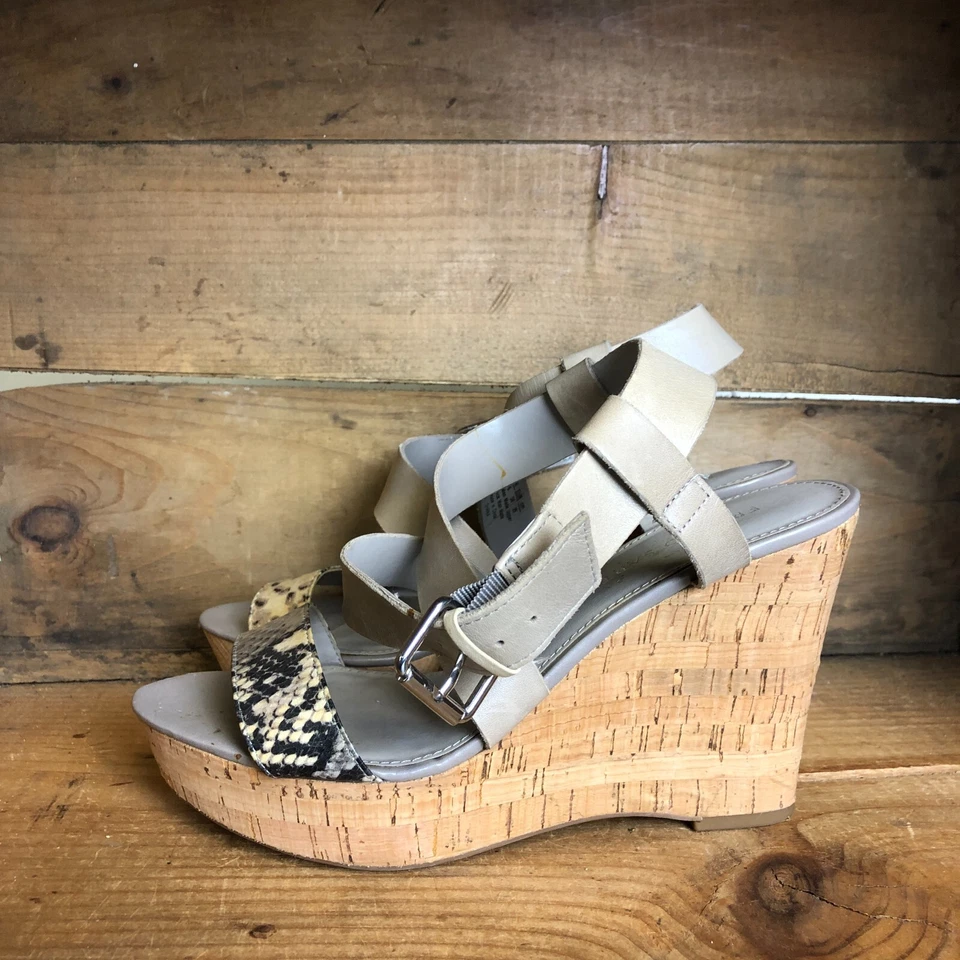 Sandalias de cuña Franco Sarto Shania para mujer 8 M zapatos gris cuero hebilla corcho Foto 2 de 4