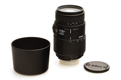 Sigma Zoomobjektiv 4-5.6 / 70-300 mm D DL Macro für Nikon AF - defekt !