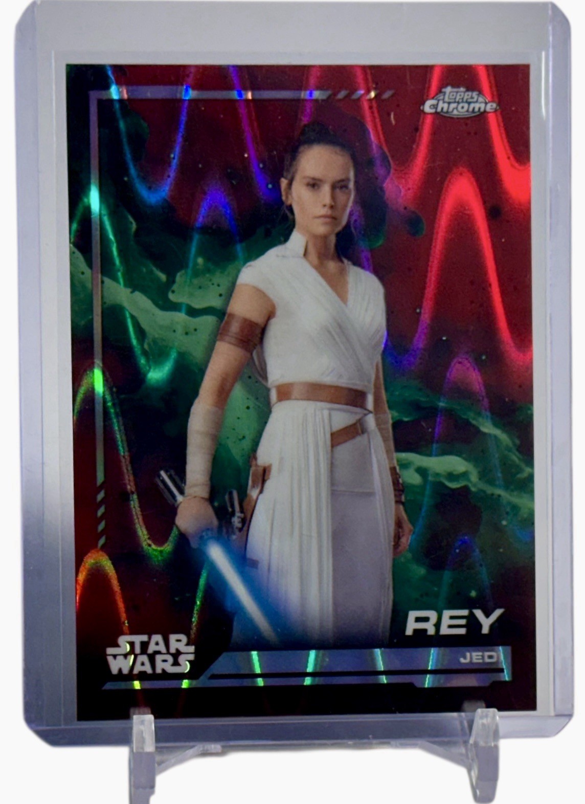2024 Topps Chrome Star Wars Rey Red Blaster Raywave Refractor Card #112 W/Top