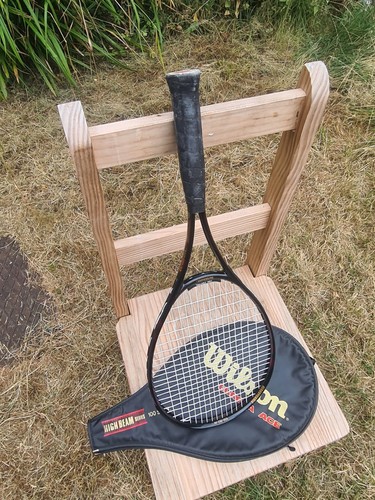 High-Quality Wilson Racket with cover in excellent condition