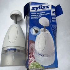 Zyliss Classic Food Nut Onion Hand Chopper fr Switzerland Rotating Steel Blades