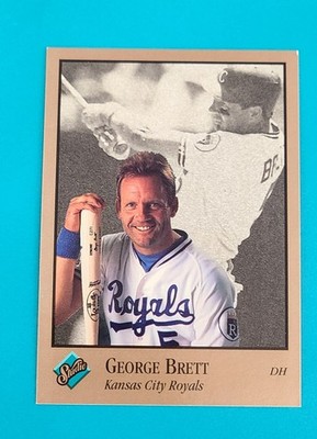 1992 Studio #181 George Brett Kansas City Royals BASEBALL Card 6B
