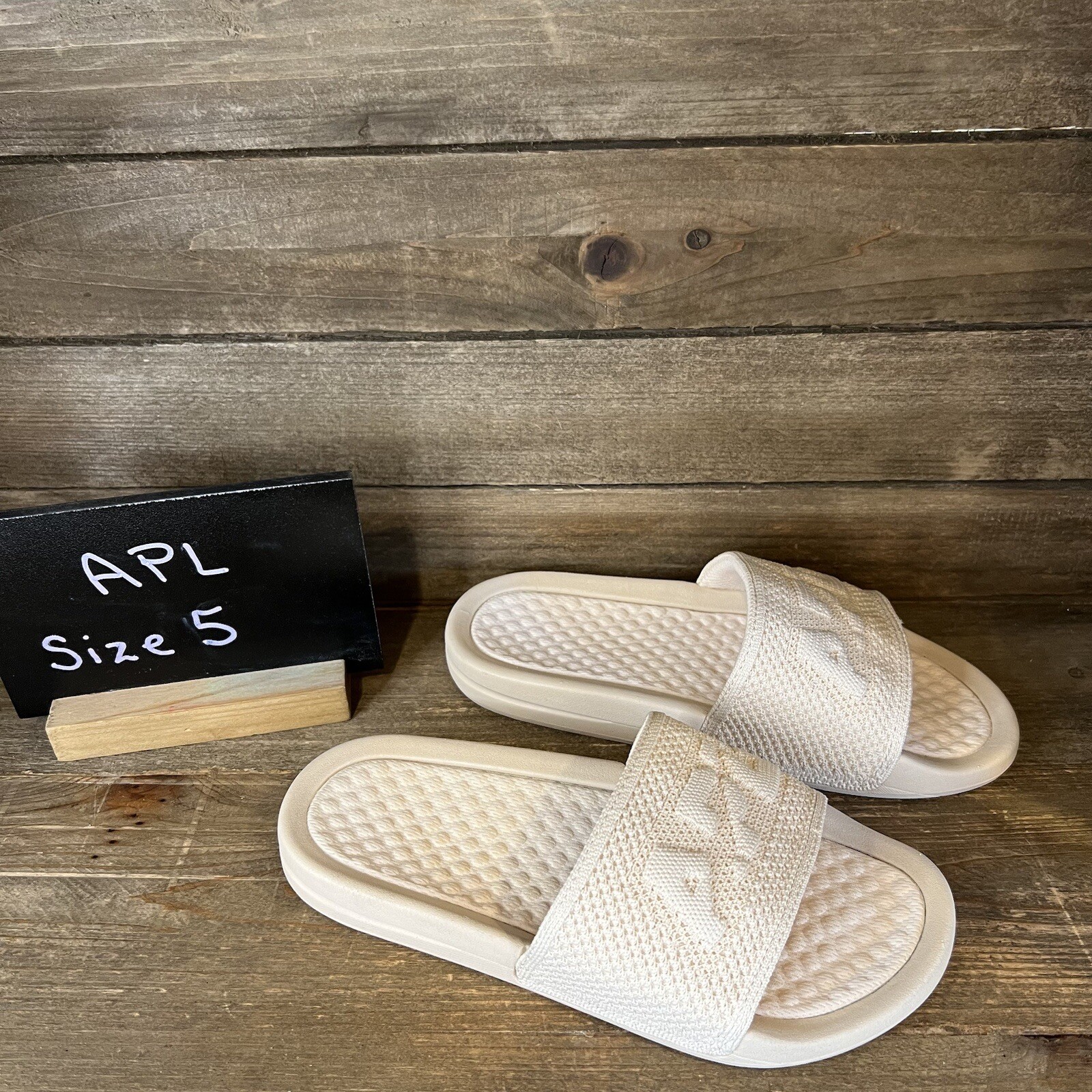 Scarpe sandali donna APL Techloom rosa chiaro slides nuovi taglia 5 M nuovi senza scatola