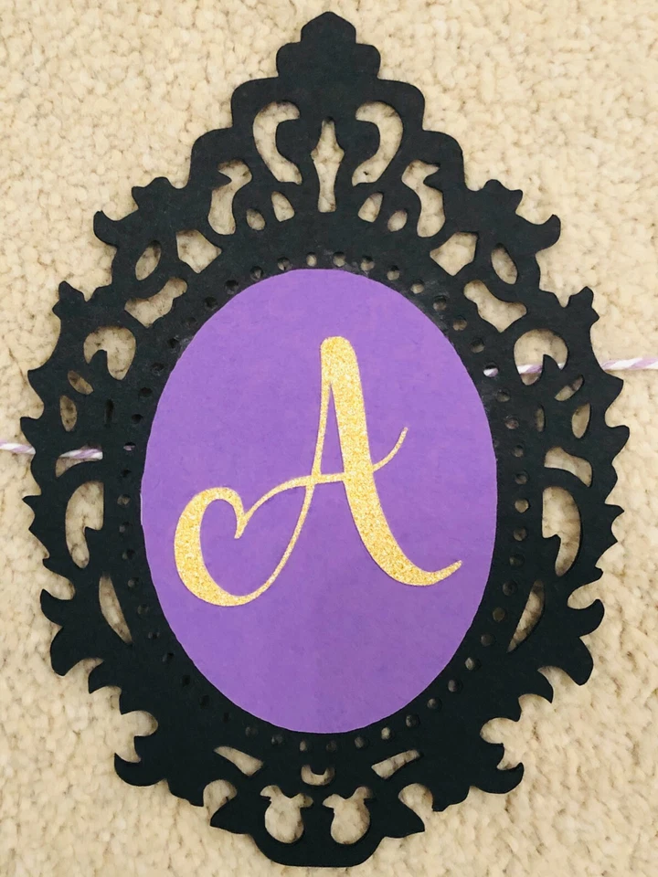 Descendants party pack, favour box,party bags/ boxes, cake topper,personalised,  - Image 3 of 4