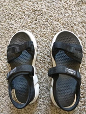 CAMEL CROWN sandals women size 7  BLACK WITH WHITE SOLES