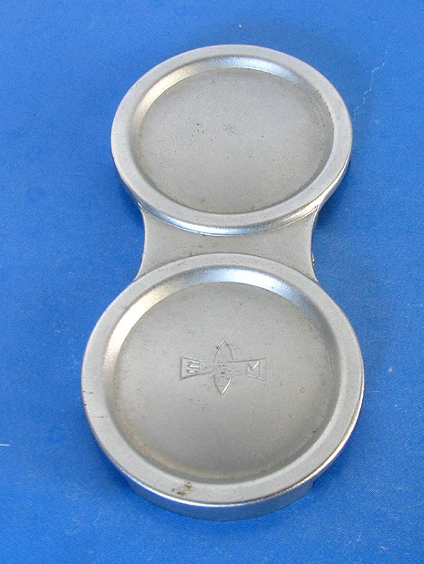 Genuine Mamiya Metal Lens Cap For The Mamiyaflex Automatic A-II TLR Camera - Image 2 of 3