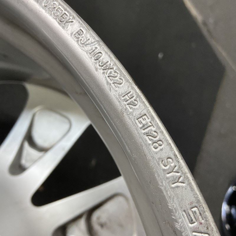 Bentley Bentayga Silver OEM Wheel 22” 2017-2020 Factory Original Rim 36A601025BK