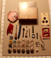 Lot of 19 Vtg 4 2 Hole Metal/plastic Bobbins 9Windopak Emb. La Mode Butt. Etc.