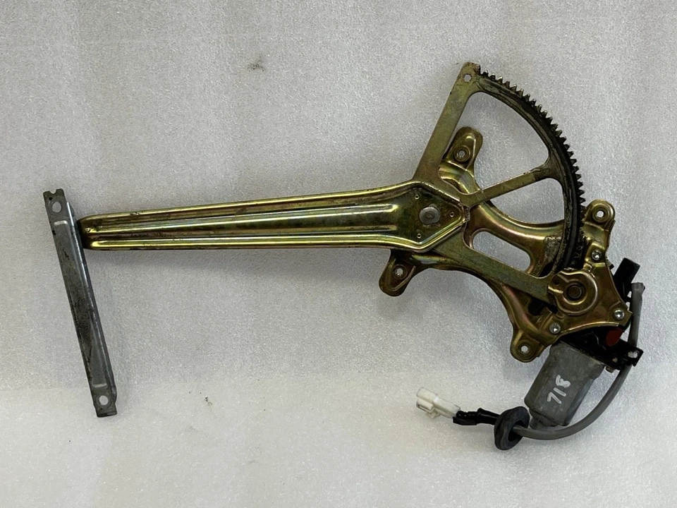 1997 LEXUS LS400 REGULADOR DE JANELA DA PORTA DA FRENTE DO MOTORISTA ESQUERDO COM MOTOR 85720-50040 - Imagem 2 de 3