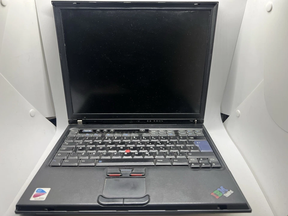 IBM ThinkPad T42 Laptop Pentium M 1.7Ghz 2GB RAM 160GB HDD WINDOWS XP SP2 READ - Image 2 of 4