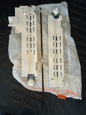 2023 Samsung Twin Cooling Plus freezer door Slide Rail Assembly