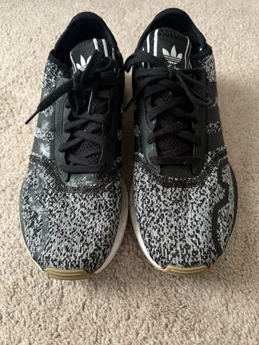 Scarpe Adidas taglia 11 5