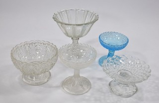 5 antike Pressglas Fußschalen Sockelschalen Historismus & Jugendstil Sammlung