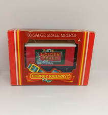 HORNBY R009 GOLDEN SHRED CLOSED VAN OO GAUGE