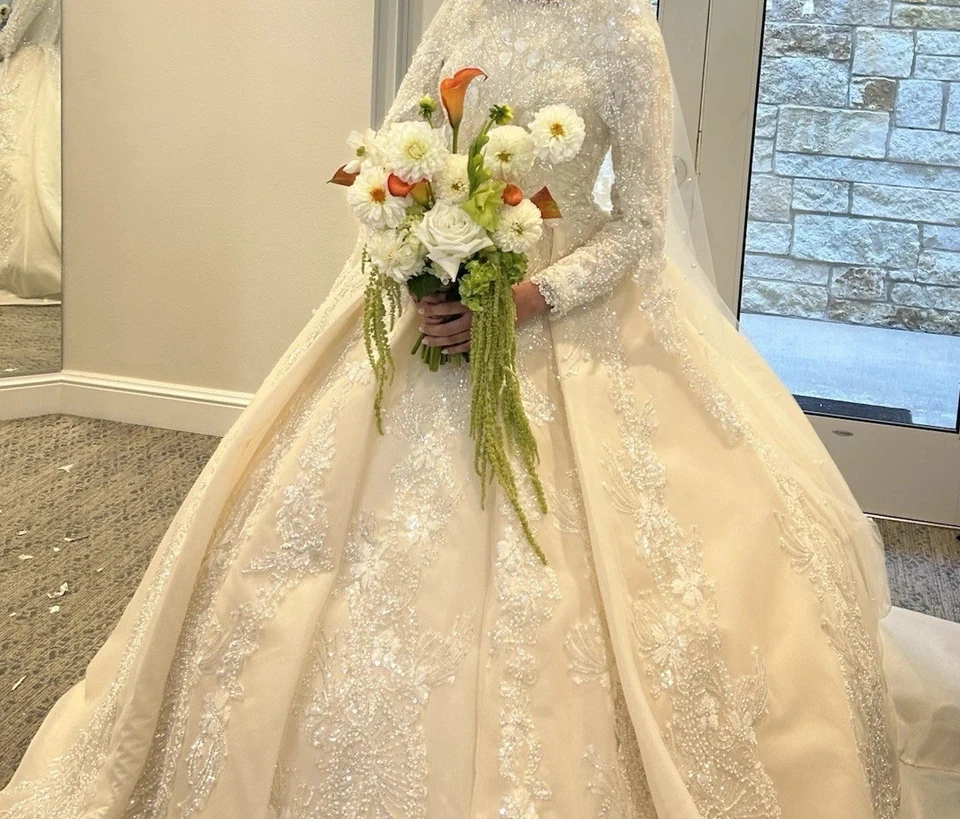 Muslim Wedding Dress with Lace Shawel Half Sleeve Sweep Train A Line Bridal Gown - Image 3 of 4