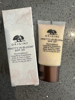 Origins Pretty in Bloom Foundation 110 sehr leicht neutral. LSF 20 Flower Infused