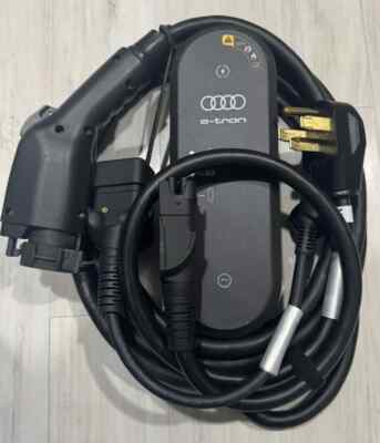 新品 Audi Universal Charger 8kW e-tron充電器 Audi e-tron Charger EV Universal Charging etron cable cord