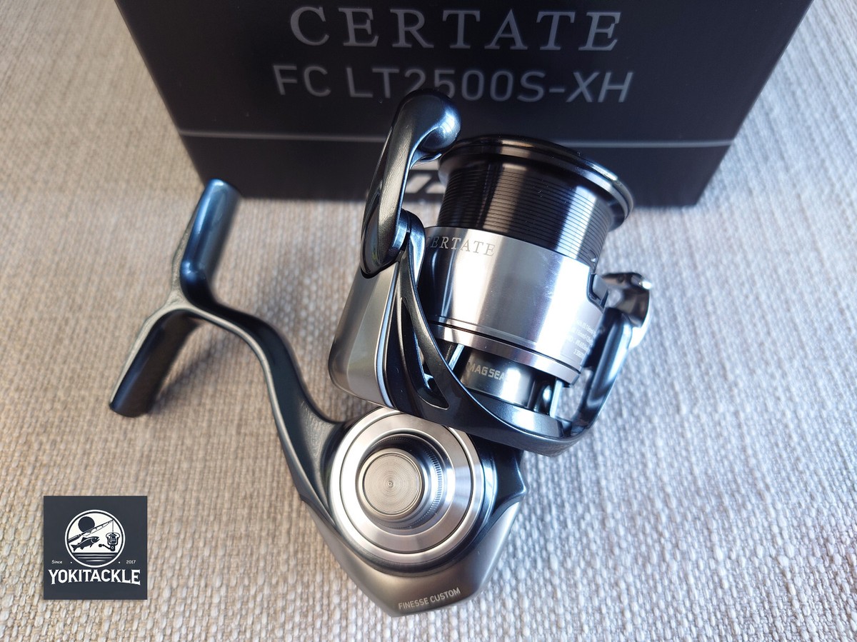 Dolphin31　24CERTATE FC LT2500S-XH DAIWA 24 Certate FC LT2500S-XH Spinning Reel A Rank Box