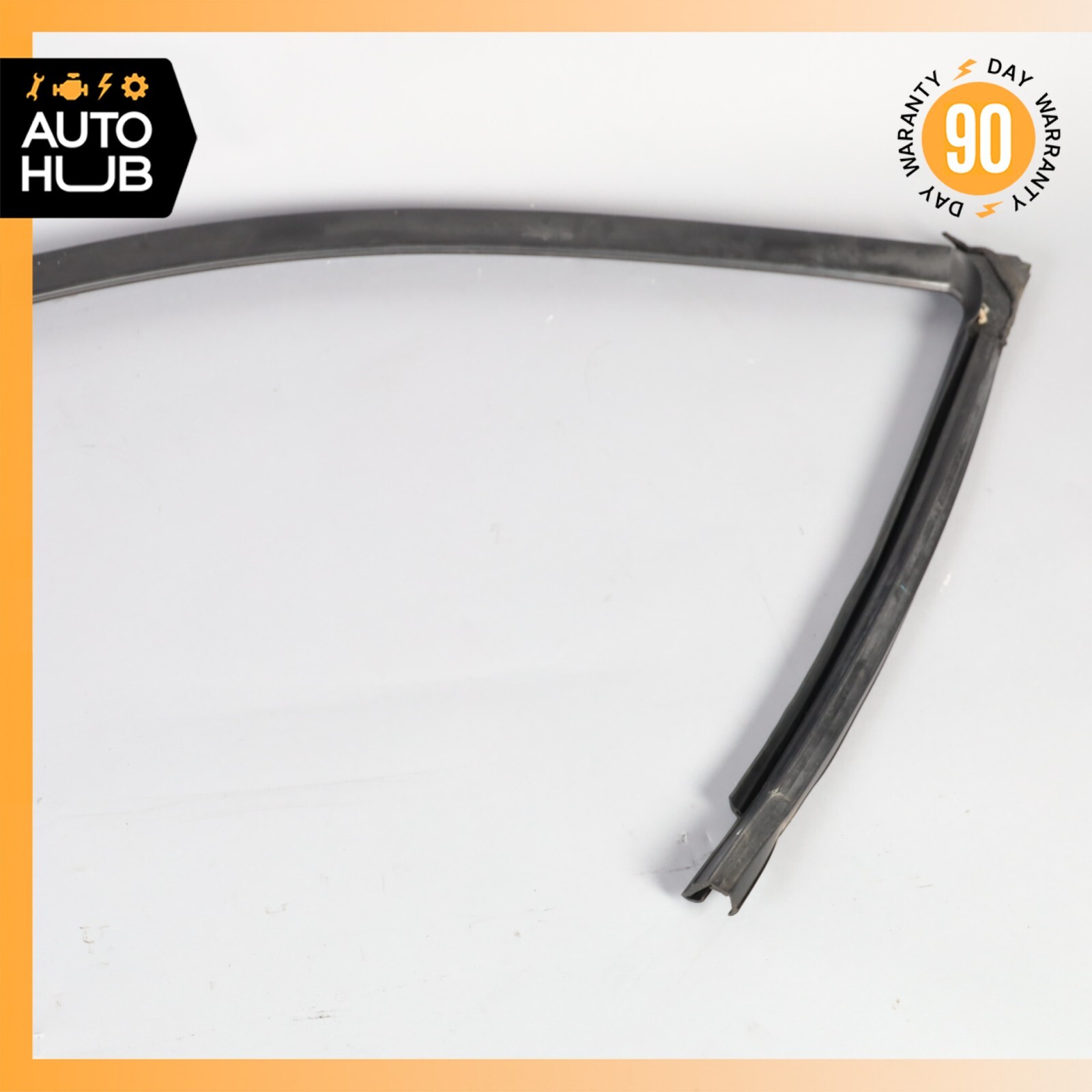 03-13 Maserati Quattroporte M139 Front Right Side Window Weather Strip Seal OEM