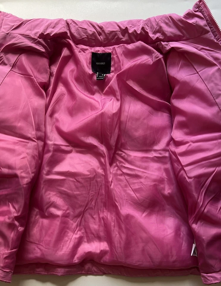 Chaqueta acolchada Forever 21 para mujer de invierno con cremallera completa de moda talla pequeña rosa Foto 2 de 4