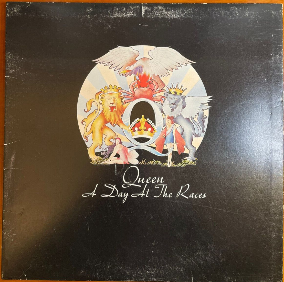 QUEEN A DAY AT THE RACES 1st UK Press 1976 VG+ Printed Inner LP