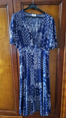 GRACE ET MILA ROBE TAILLE L - 40 - Photo 1/4