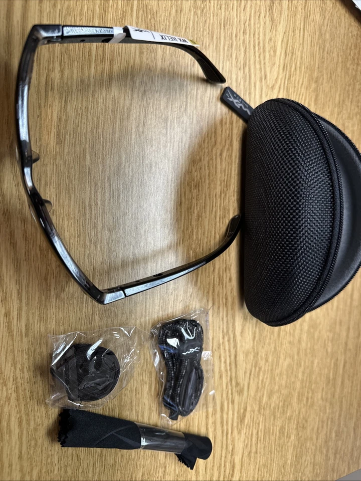 Wiley X Helix Gafas de Sol para Hombre Estuche, Correa Paño de Limpieza Sin Devoluciones Foto 2 de 4