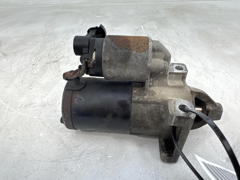 GMC Yukon XL 1500 2018-2020 motor de arranque OEM 12694625 Foto 3 de 4