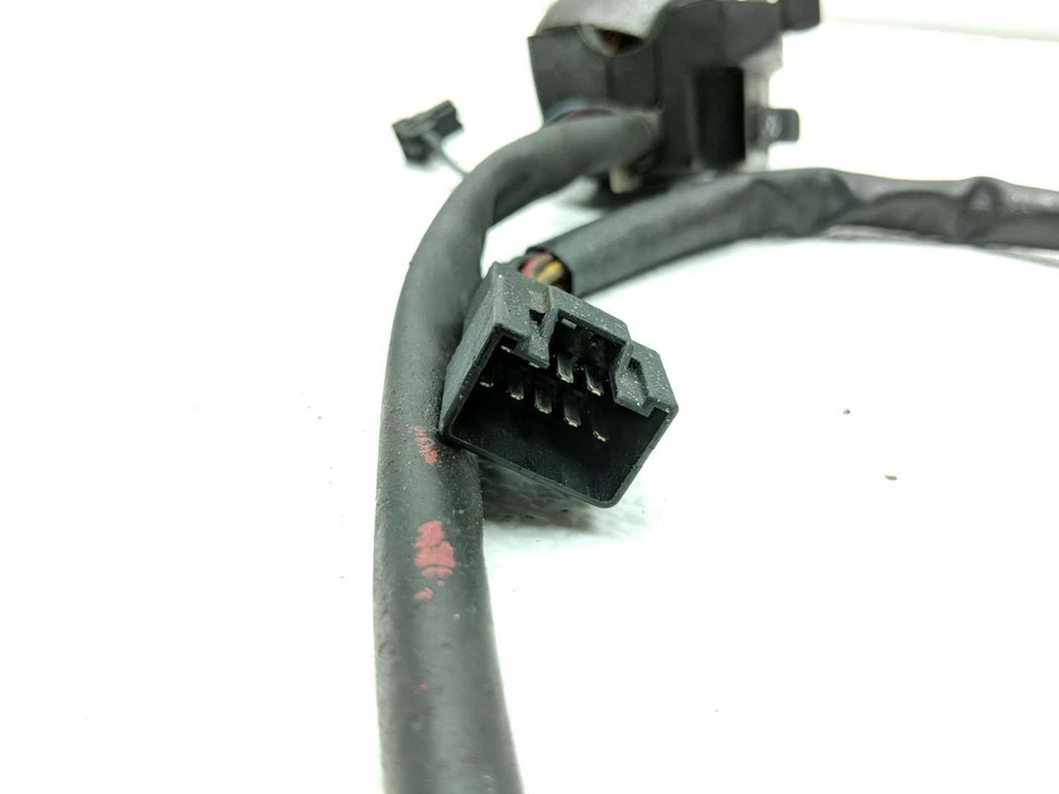 99 07 Interruptor de parada de arranque de control derecho Suzuki Hayabusa GSX1300R Foto 3 de 4