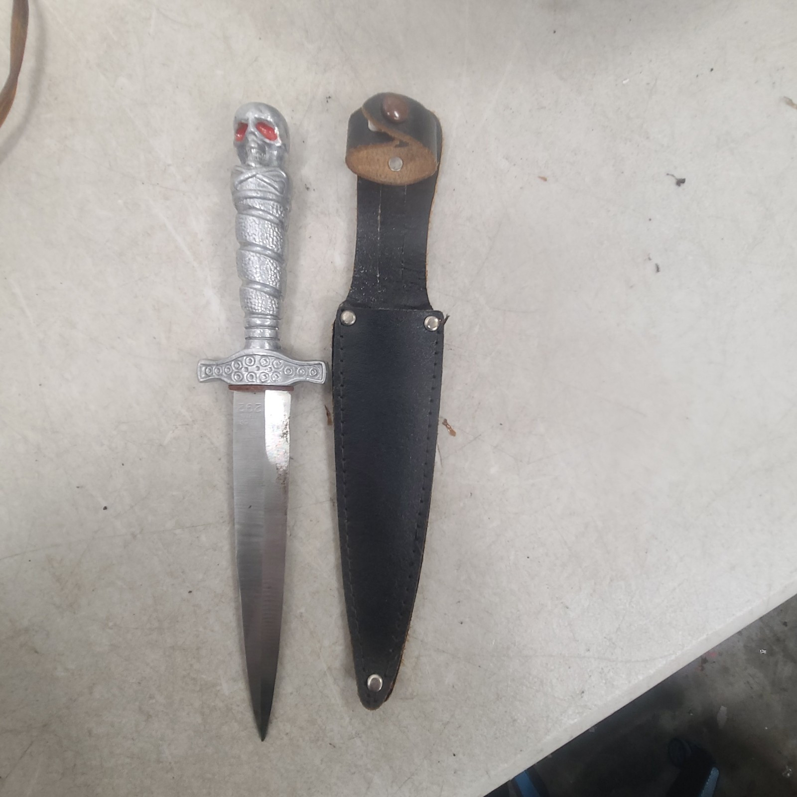 Rare VINTAGE G C CO. JAPAN KNIFE SKULL C1950. WW2 German Totenkopf