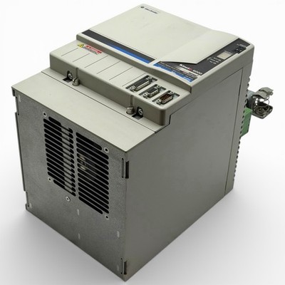 Allen Bradley Kinetix6000 2094-BC04-M03-S Servoantrieb