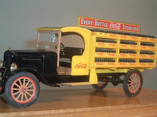 Camión de reparto Ford 1927 Coca-Cola cabina abierta Danbury como nuevo 1:24 diecast con sply - Imagen 2 de 9