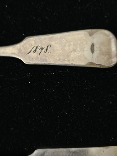Antique Rogers Bros. A1 Silverplate Set of Two Spoons Engraved 1878 'S.M.Rose' - Picture 7 of 13